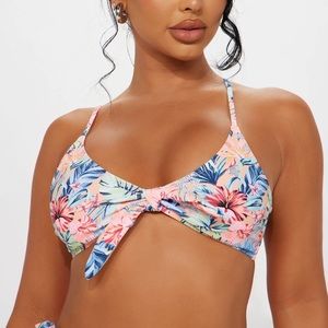 NWT Floral Tie Bikini Top